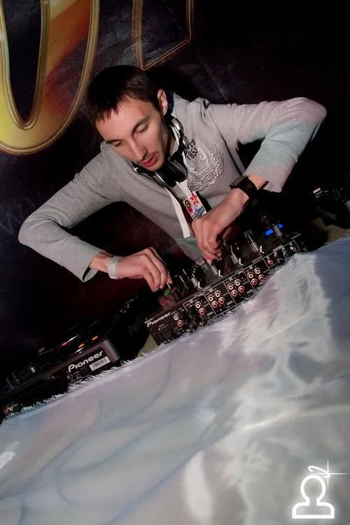 TOUR DE TRANCE HAPPY BIRTHDAY