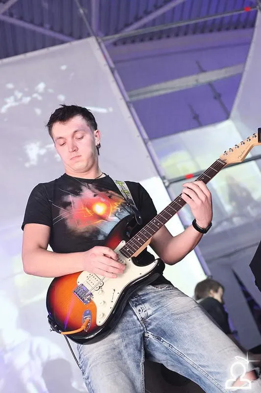 AERODROM: RAVE TERMINAL