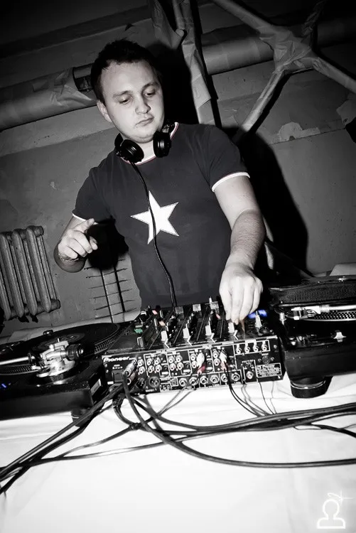 Porno Rave 2