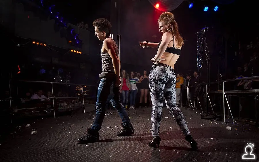 SHAKE IT PARTY