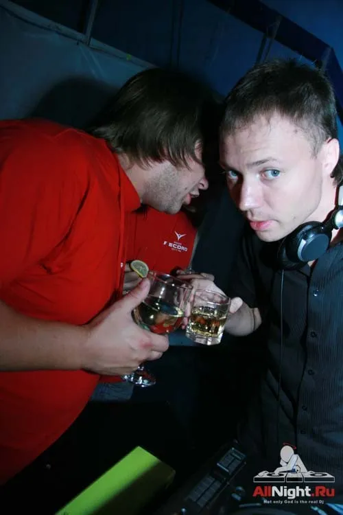 ProMusic - 1 год