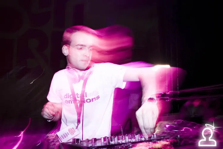 Sunvibes 2008 /манящие вибрации луны