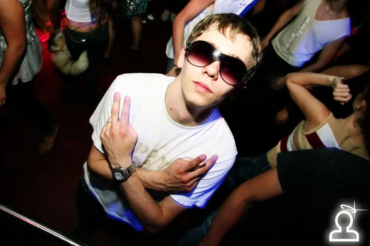 Dj Cross