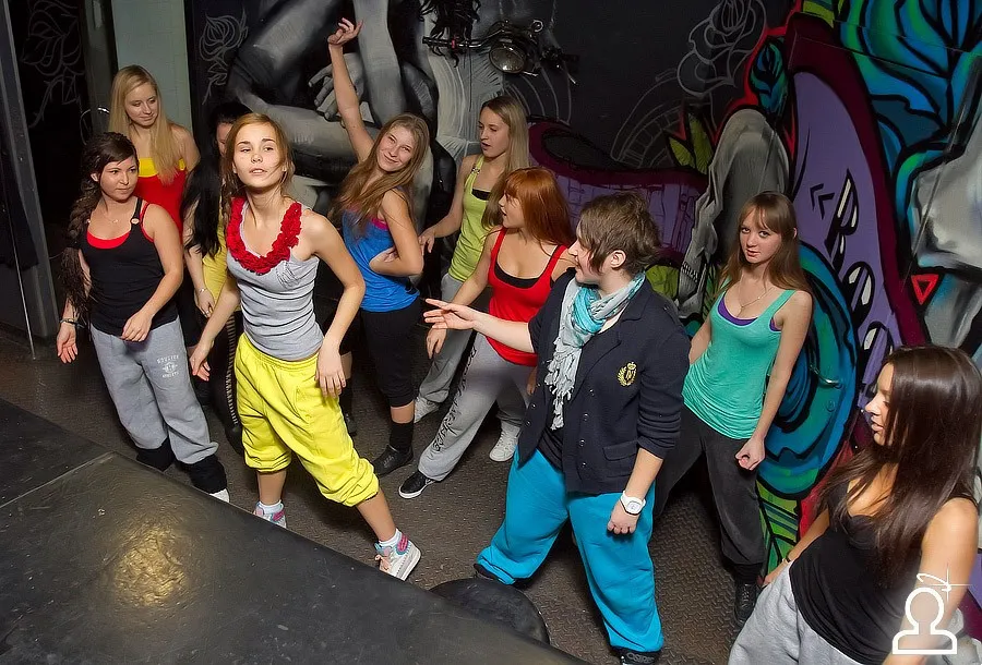 SHAKE IT PARTY