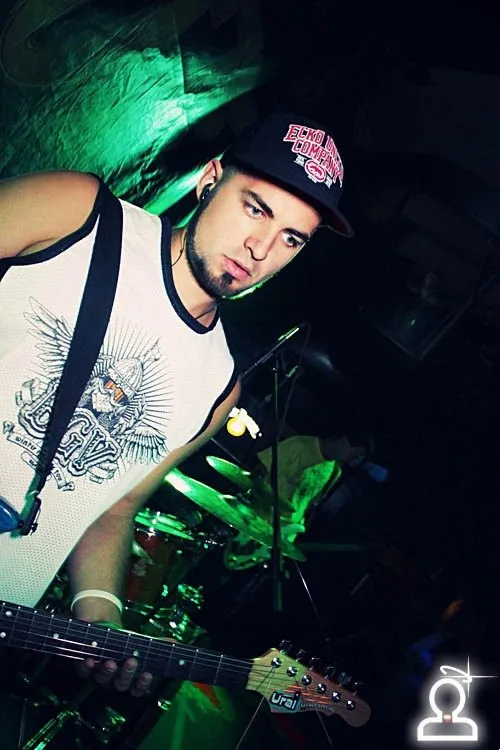 NOIZE MC