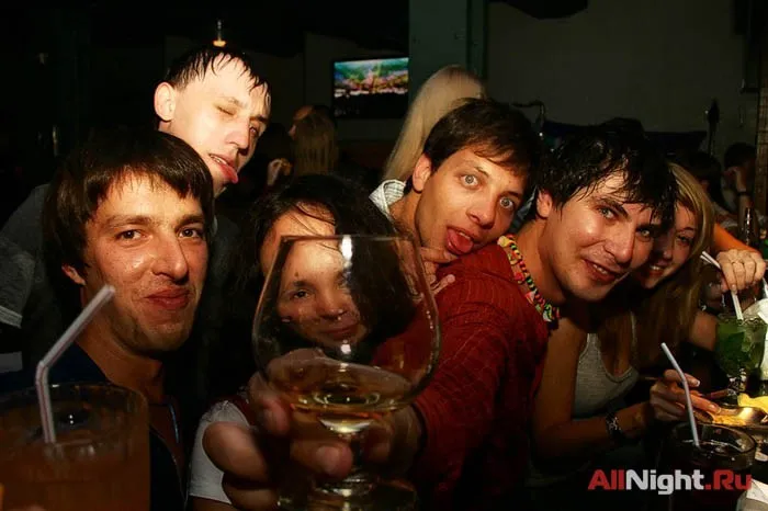 Winston Clubbin’ Clouds (Dj Asya)