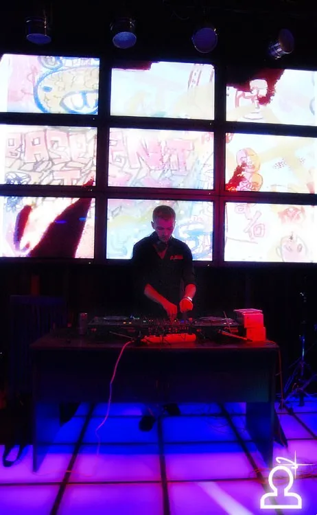 Открытие клуба ALIBI, день первый / DJ Neil Navarra & Katherine Ellis