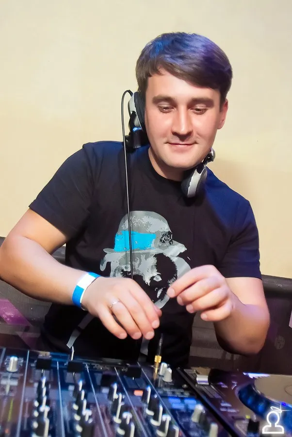 After Party Sunvibes - "Flash Back"