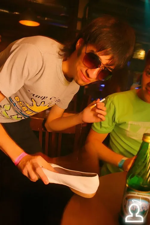 Antipop