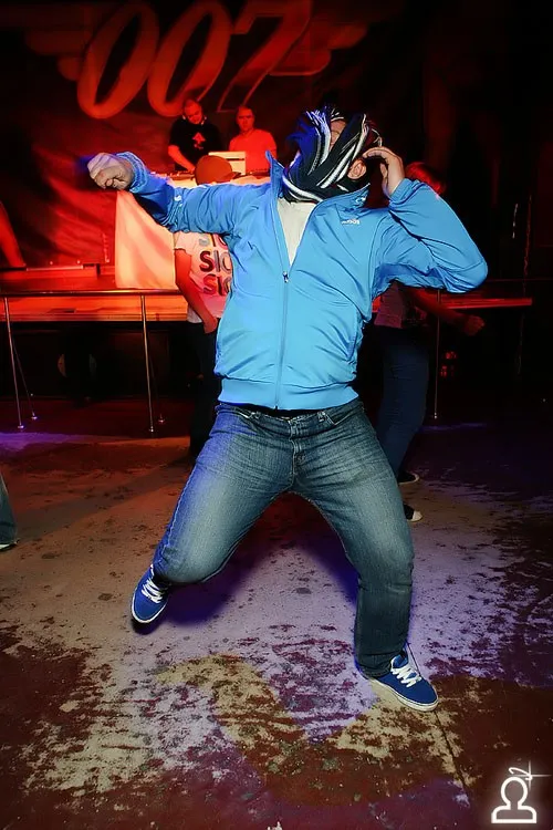 SHAKE IT PARTY