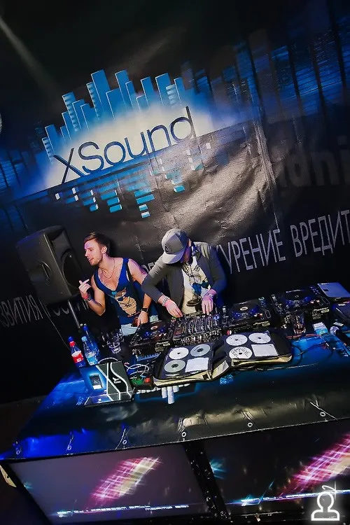 BEN DJ & MELANIE ESTELLA