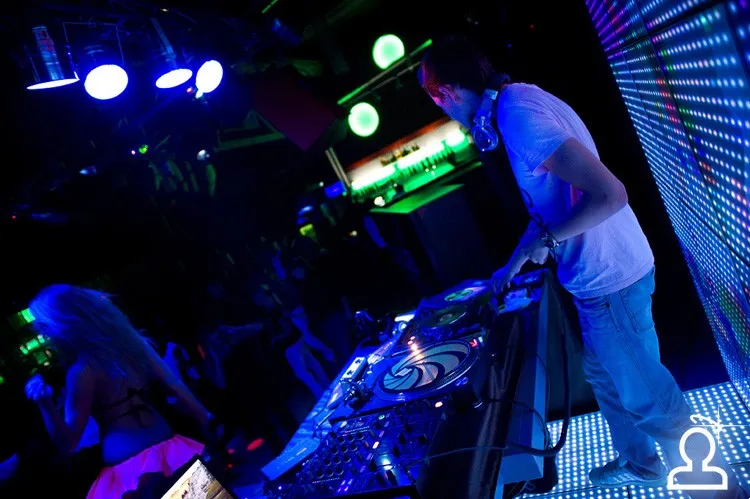 Non stop party