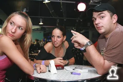 globus air party