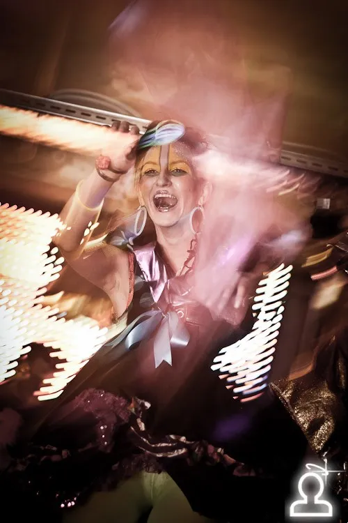 HARD TON DISCO QUEEN