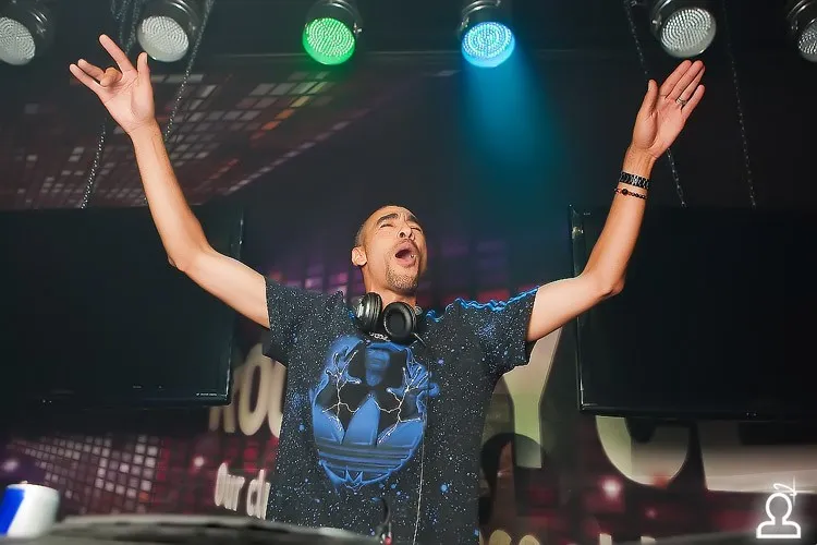 SunVibes Evolution 2011 PreParty / LEEROY THORNHILL