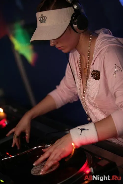 Dj Annie (b.club Moscow)