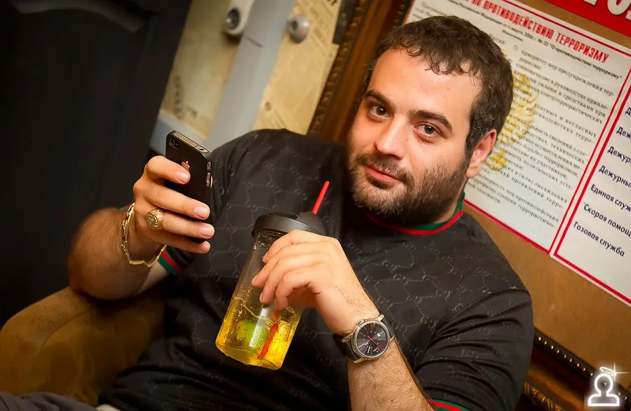 FREE2B / DJ CALVIN BOSCO