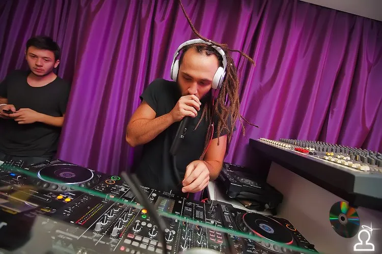 DJ M.E.G.