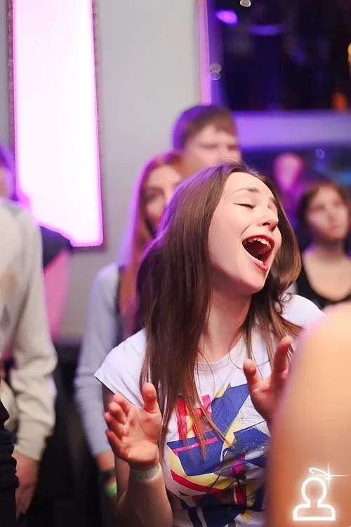 Ундервуд & Bez nazvzniya