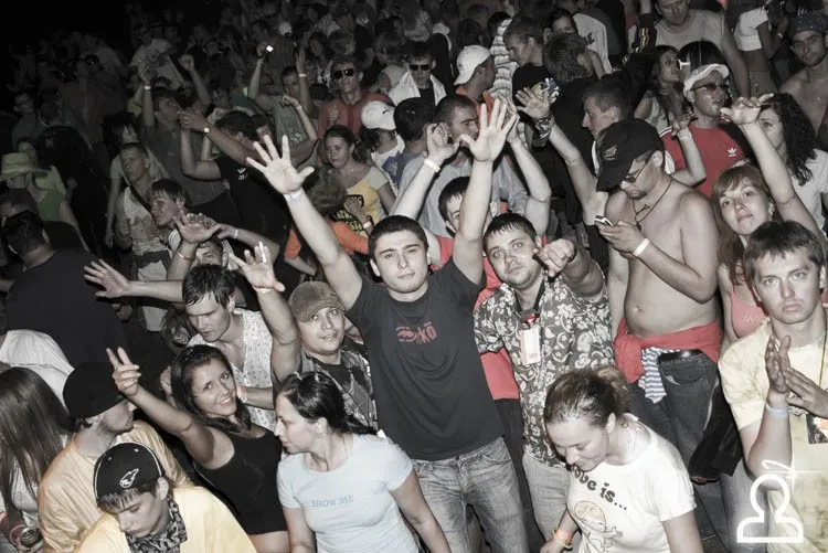 Sunvibes 2008 /манящие вибрации луны
