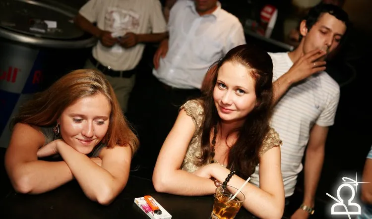 SUNNY PARTY