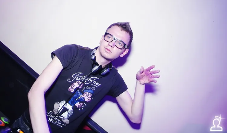 DJ PARADE