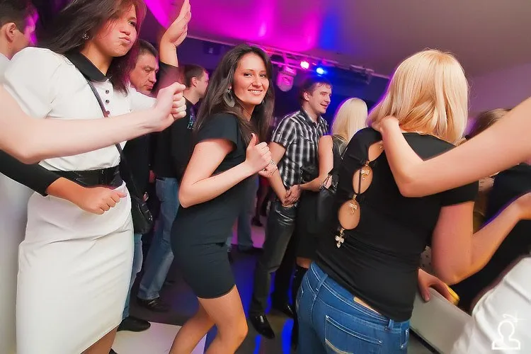 НА ИБИЦУ