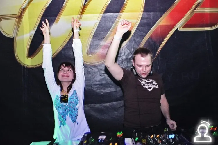 TOUR DE TRANCE: TRANCE MANIACS
