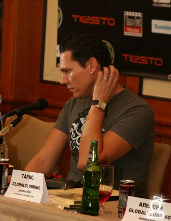 GLOBALCLUBBING Year: Ноябрь Tiesto