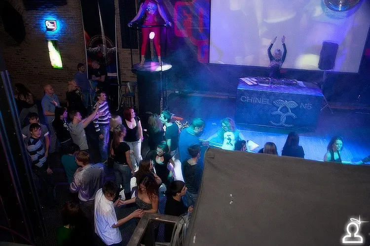 Chinel project № 5 / DJ Alexandra