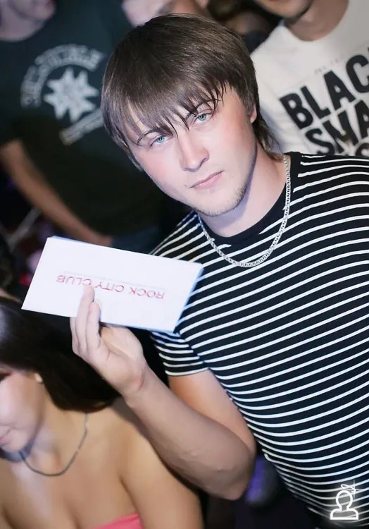 HB Dj Iron