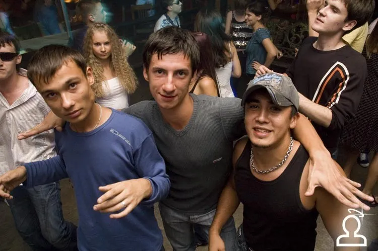 Global party - SEVEN