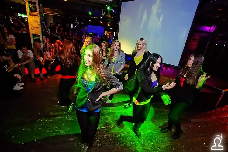 Shake it party