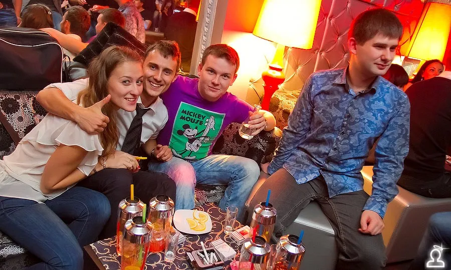 Танцы обниманцы