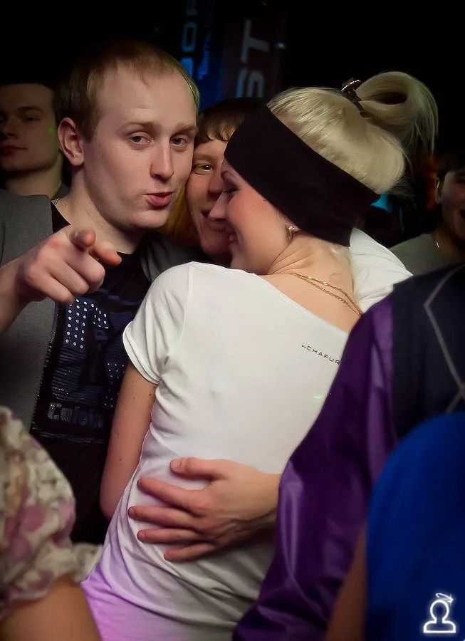 ОбнимAYSя