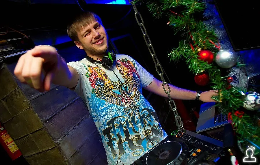 SWANKY TUNES