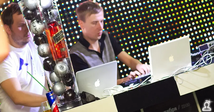 Mario Basanov & Vidis ft. Jazzu