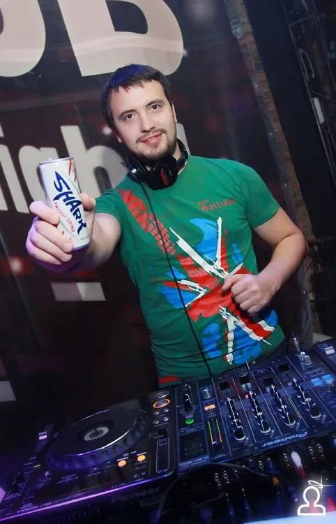 SHARK Energy party