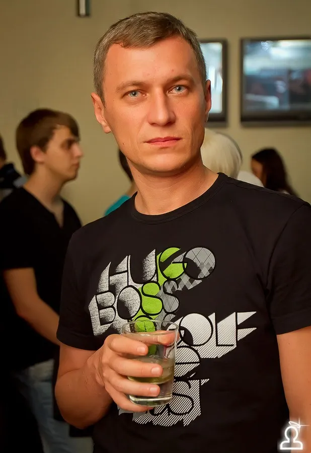 Kris Menace (France) / Re_Play