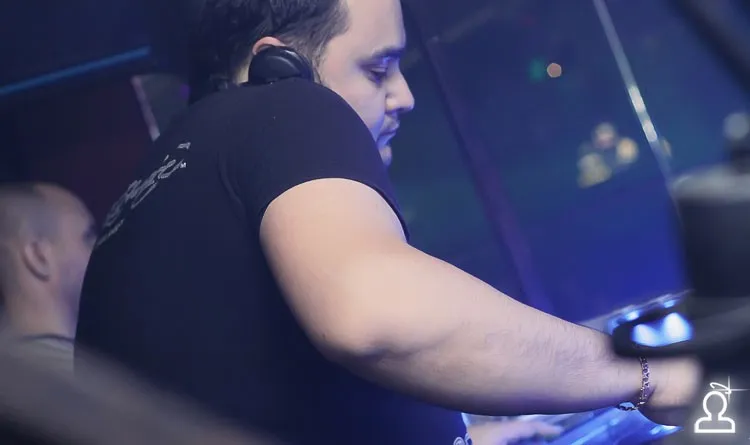 DJ RENAT