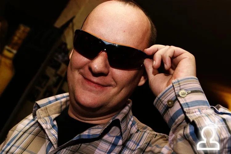 Dj Фонарь