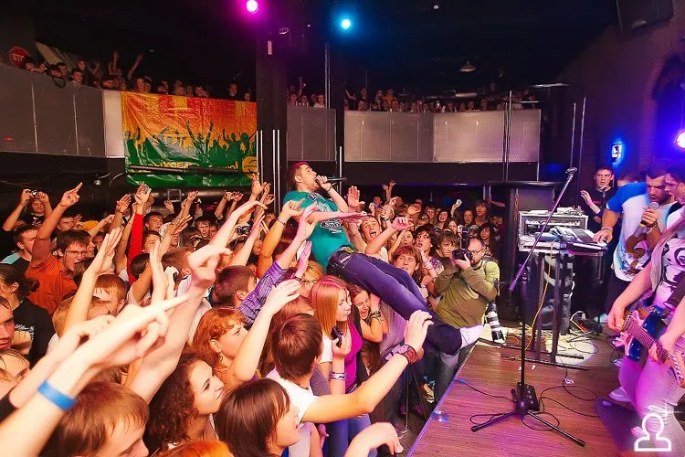 NOIZE MC