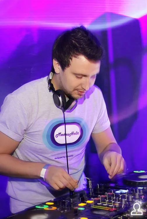 HB Dj Iron