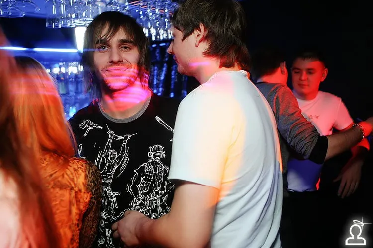Открытие / Swanky Tunes
