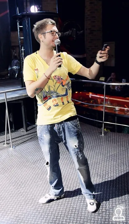 DJ Simon