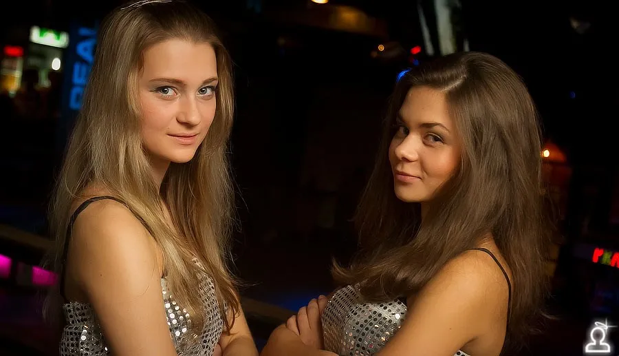 Shake it party: Соседи