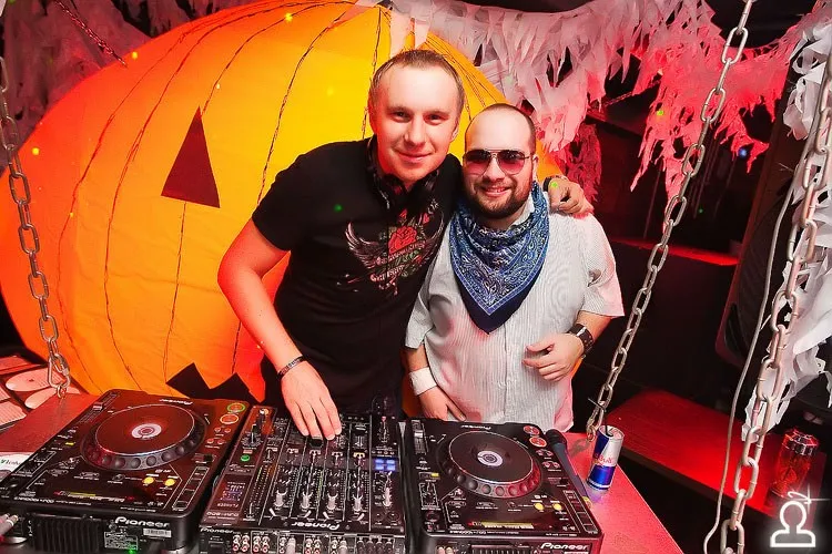 Halloween - Охотники за вампирами