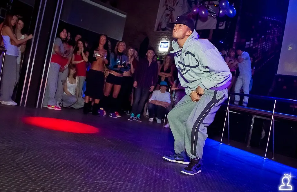 SHAKE IT PARTY B-DAY