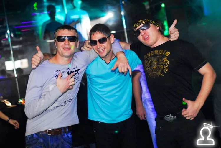 HARD ROCK SOFA LIVE & Dj SET