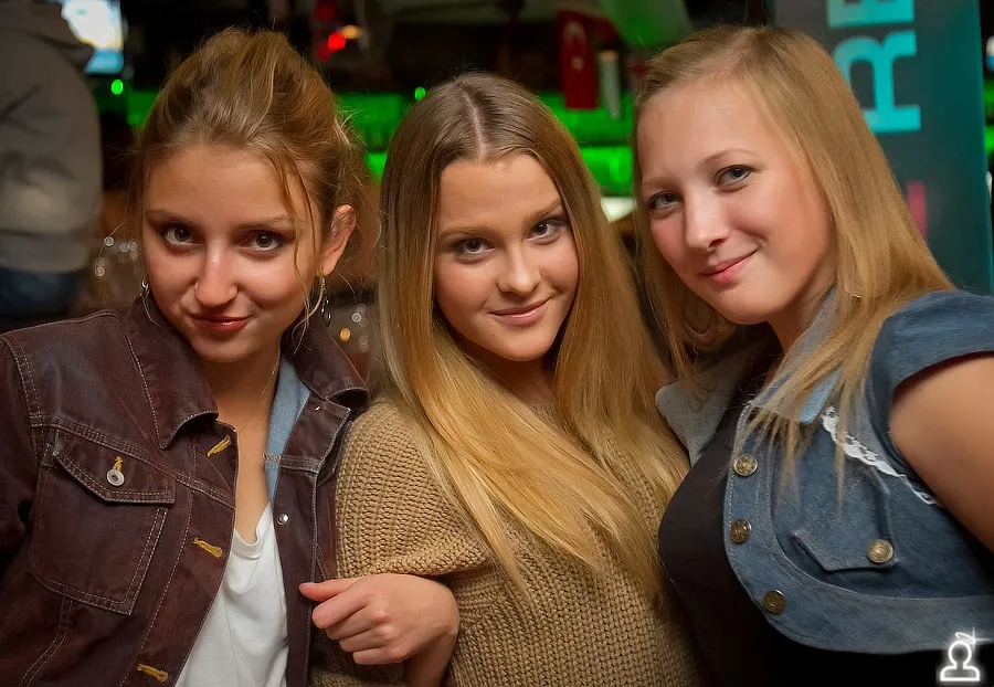 Shake it party: Соседи